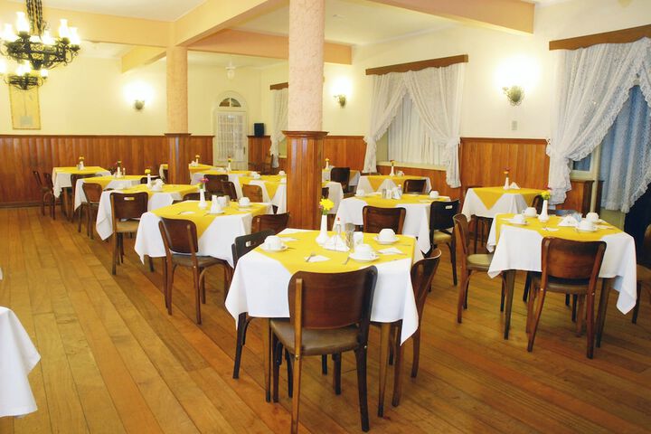 Dining 92 of 121