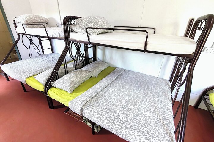 Room 7 of 27