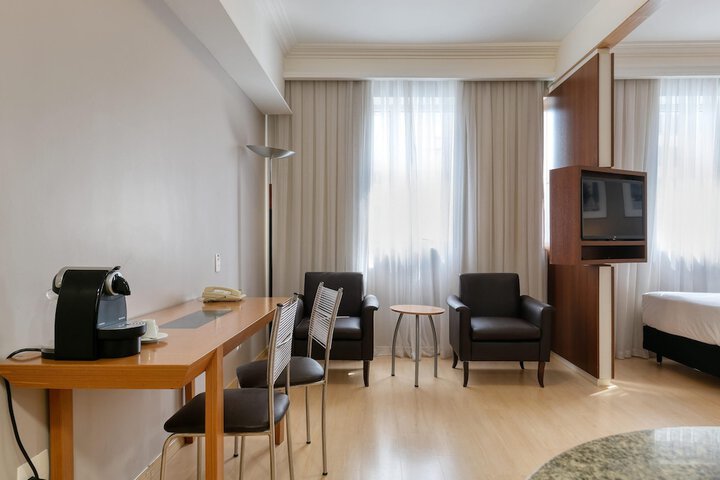Room 5 of 74