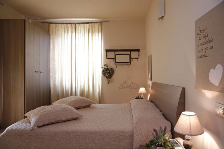Room 21 of 140