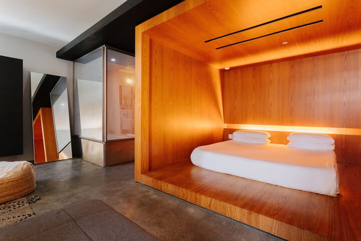 Room 14 of 52