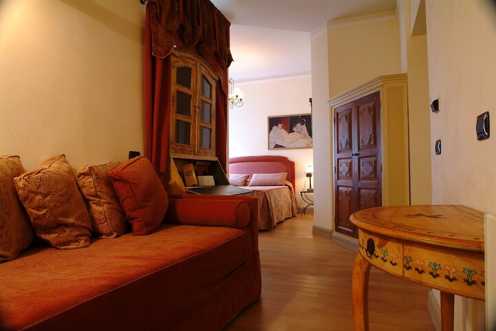 Room 21 of 113