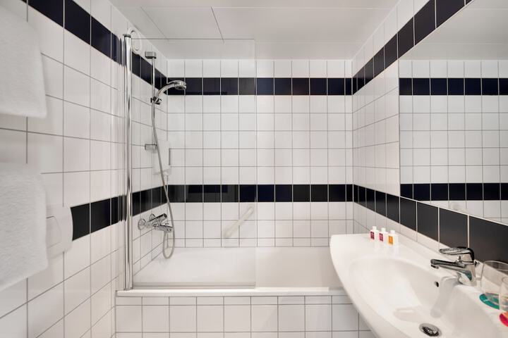 Clean Restrooms