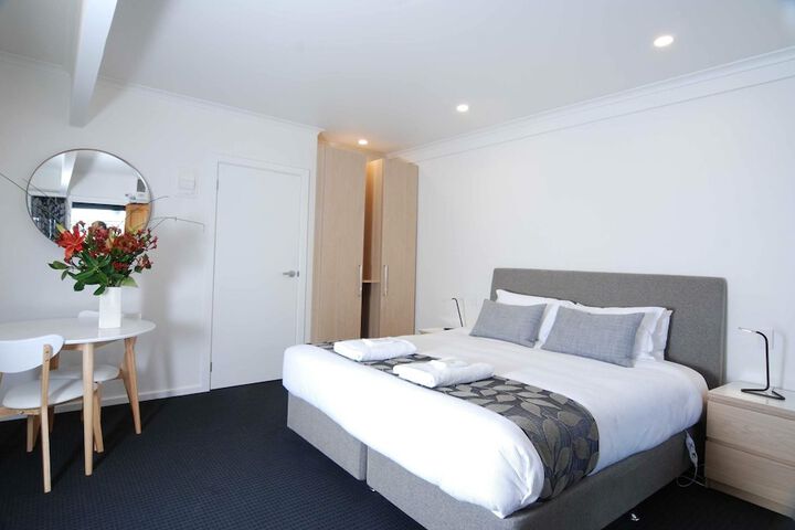 Room 5 of 22
