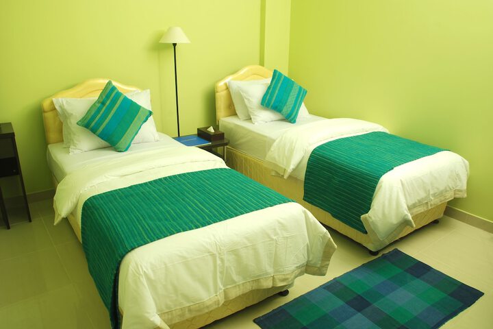 Room 8 of 17