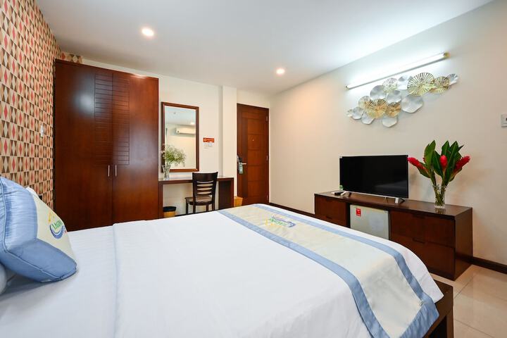 Room 16 of 47