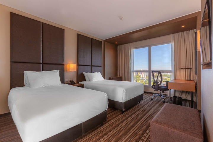 Room 14 of 49