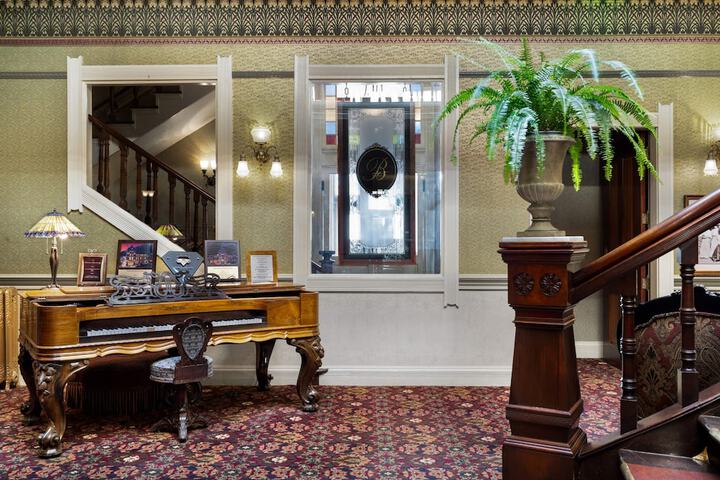 Hotel Interior 10 of 130