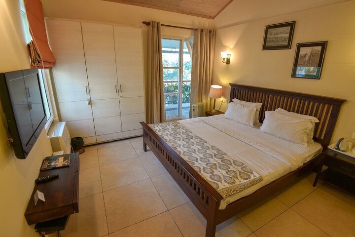 Room 4 of 71