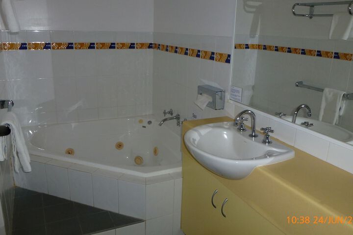 Room 12 of 37