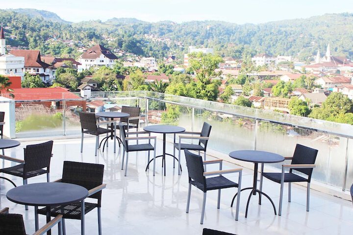 Dining Photos