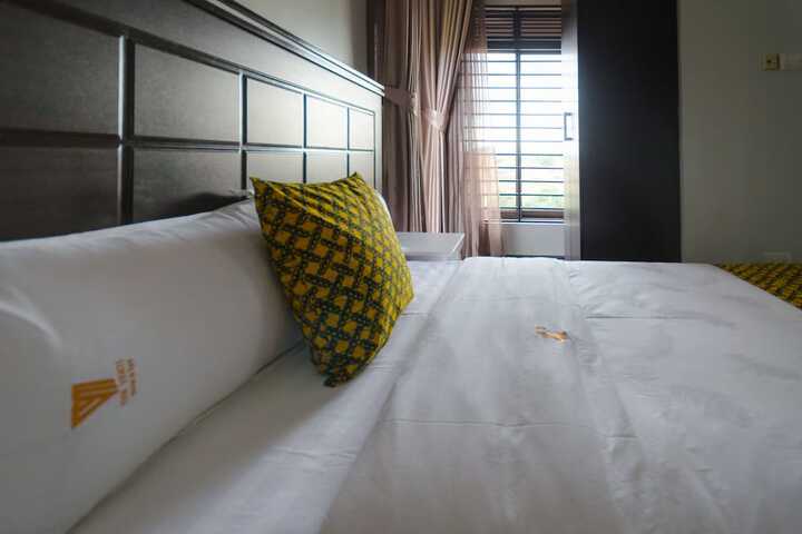 Room 11 of 41