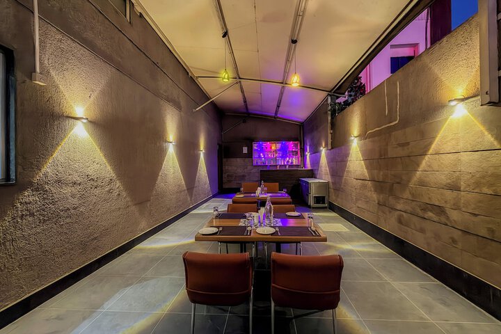 Lounge 57 of 71