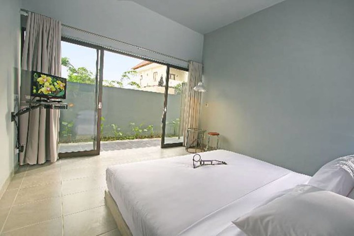 Room 4 of 22