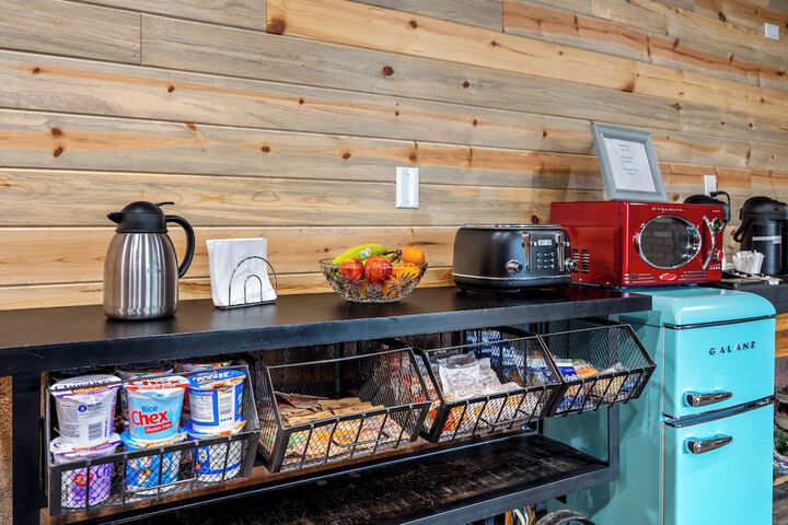 Breakfast/Coffee Service 43 of 47