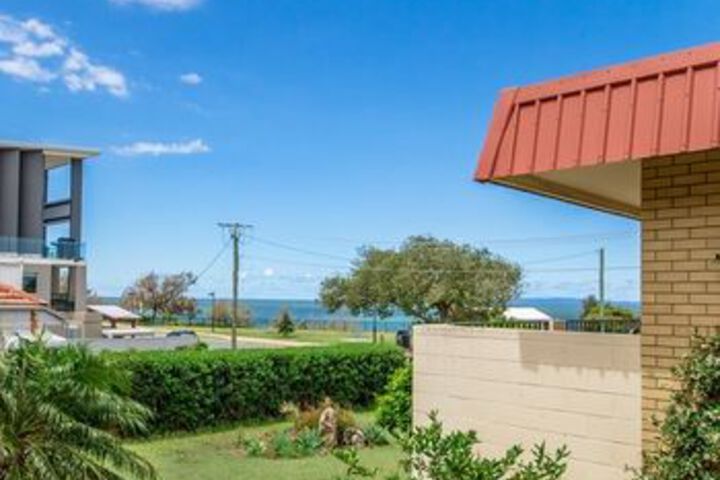 Terrace/Patio 3 of 18