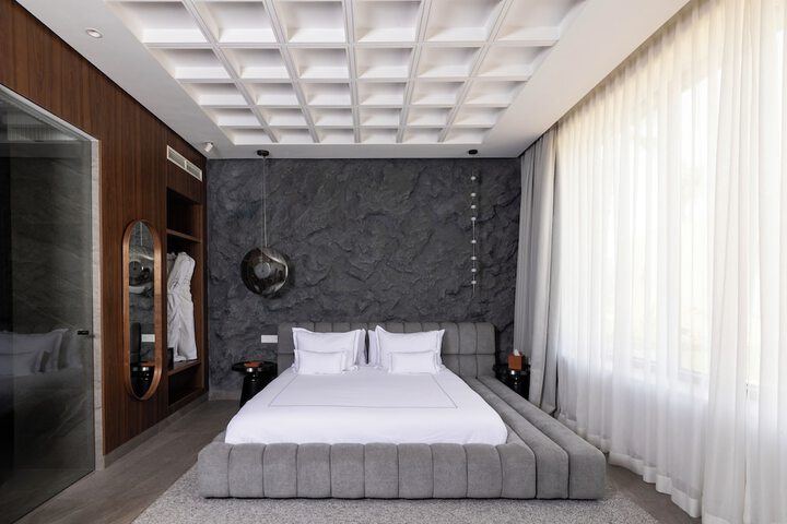 Room 12 of 70