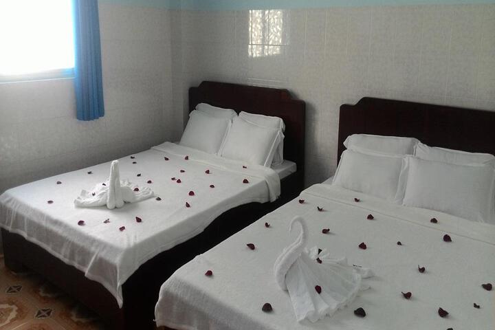 Room 2 of 6