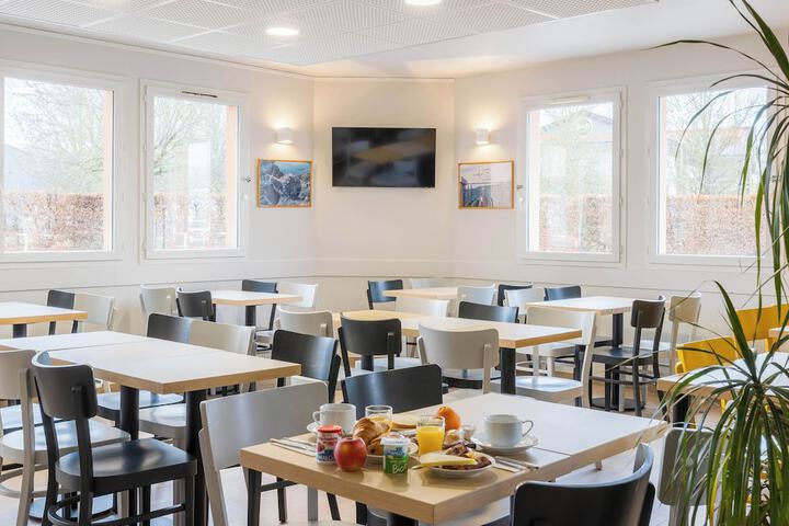 Dining Photos