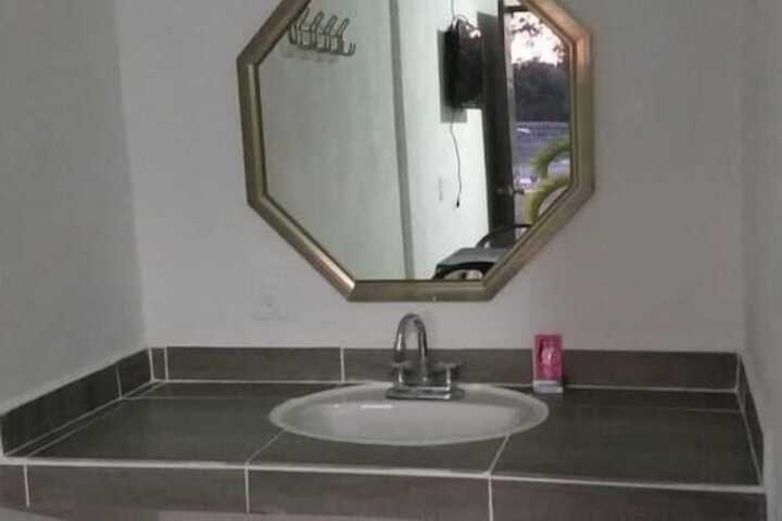 Room 8 of 18