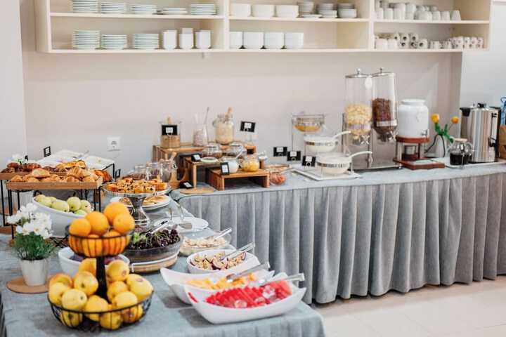 Breakfast/Coffee Service 89 of 103
