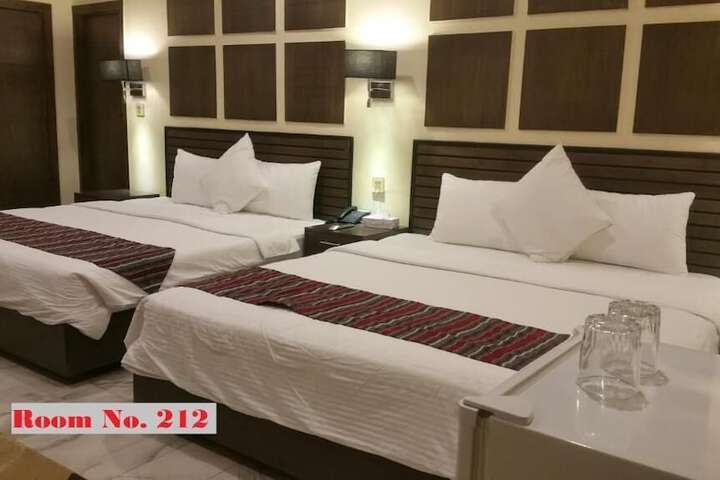 Room 5 of 18