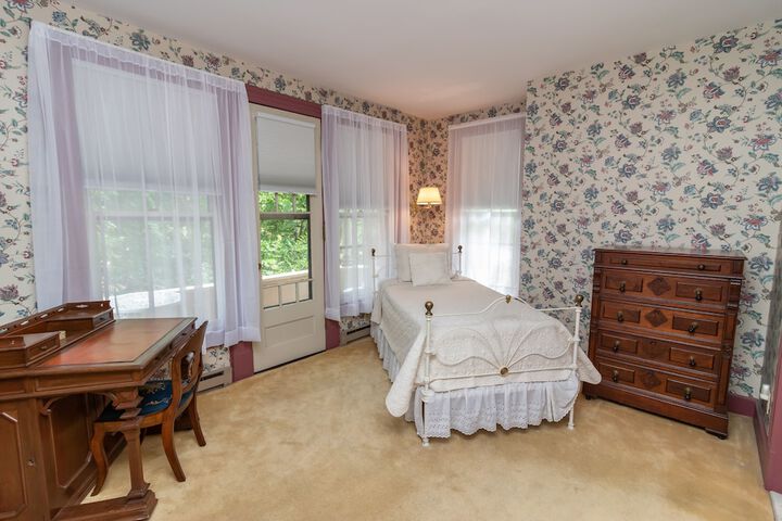 Room 6 of 41