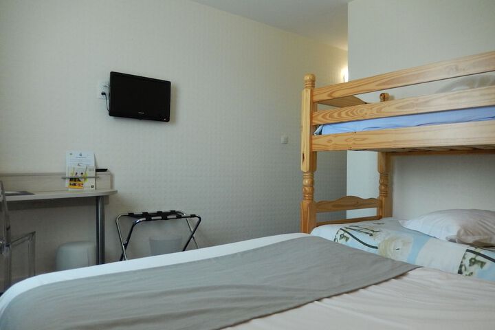 Room 8 of 31