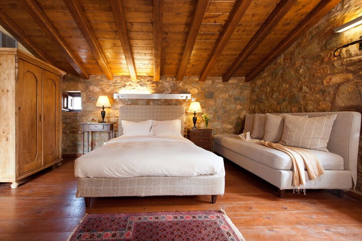 Room 15 of 55