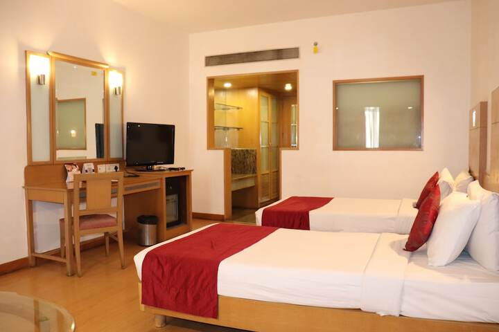 Room 10 of 40