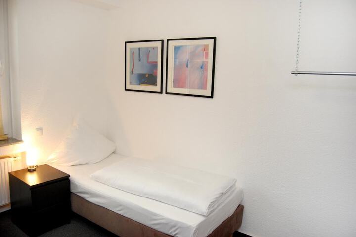 Room 15 of 41