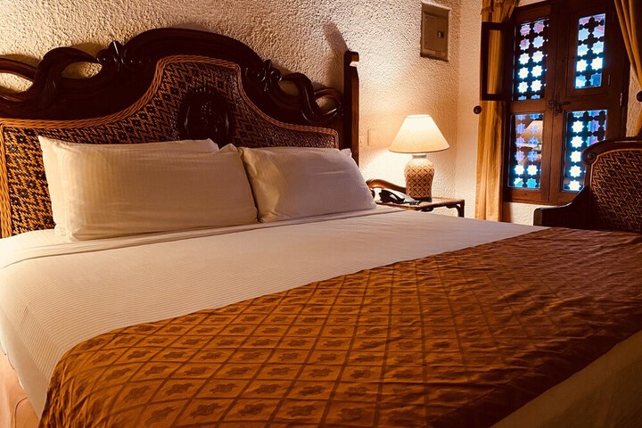 Room 3 of 42