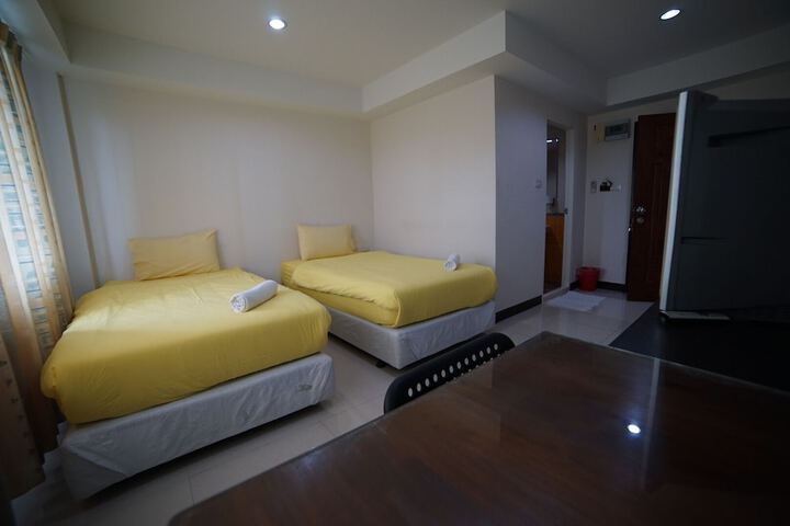 Room 20 of 34