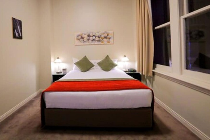Room 22 of 68