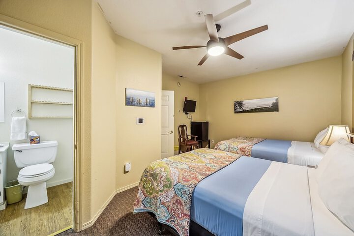 Room 22 of 118