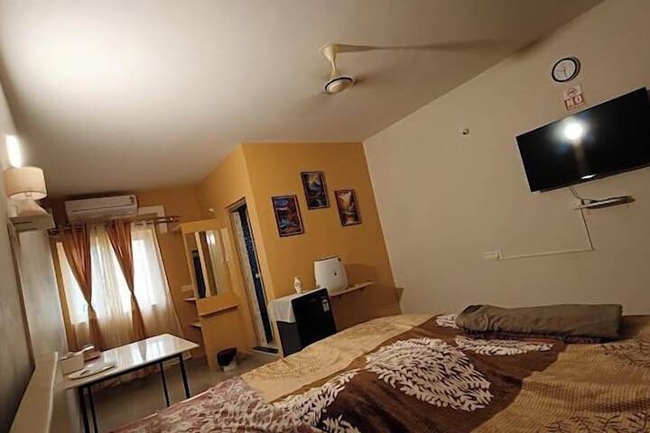 Room 2 of 7
