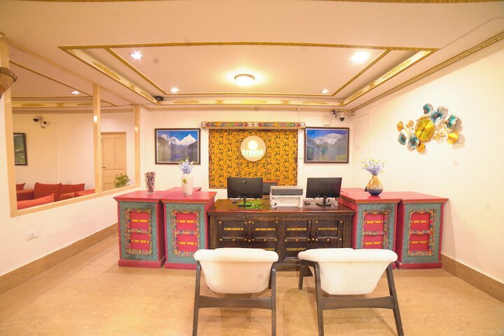 Hotel Interior 4 of 32