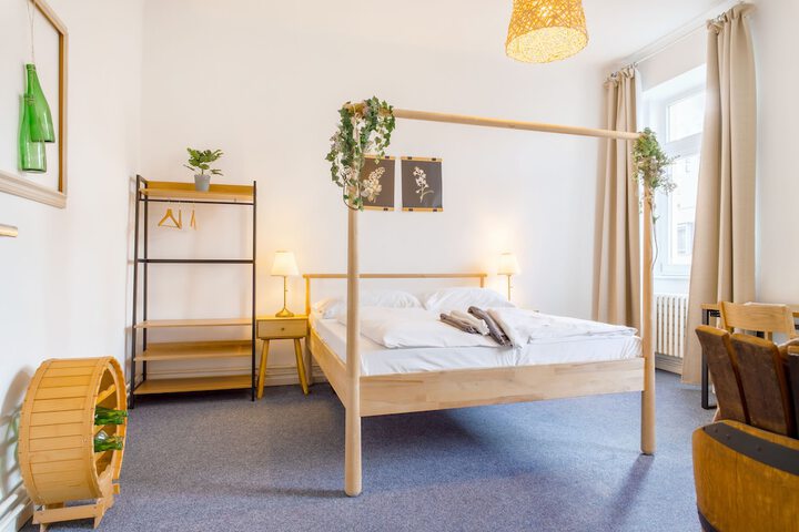 Room 26 of 68