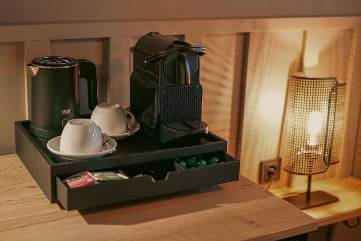Breakfast/Coffee Service 19 of 36