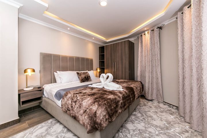 Room 3 of 34