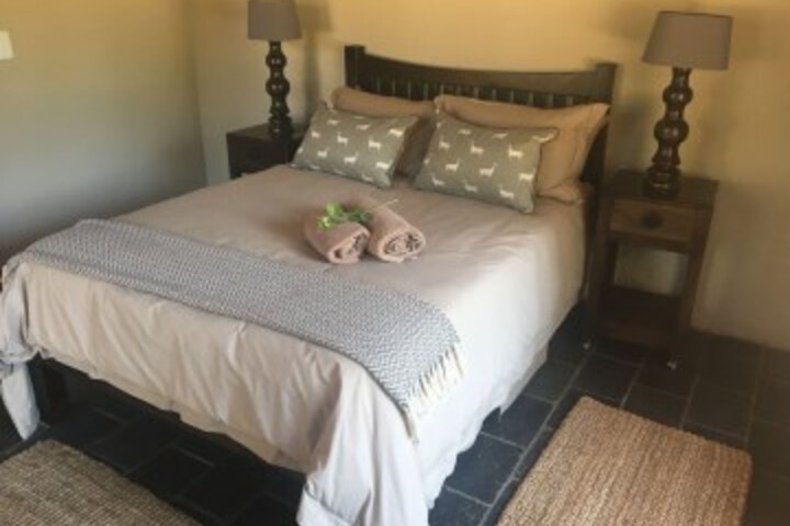 Room 6 of 35