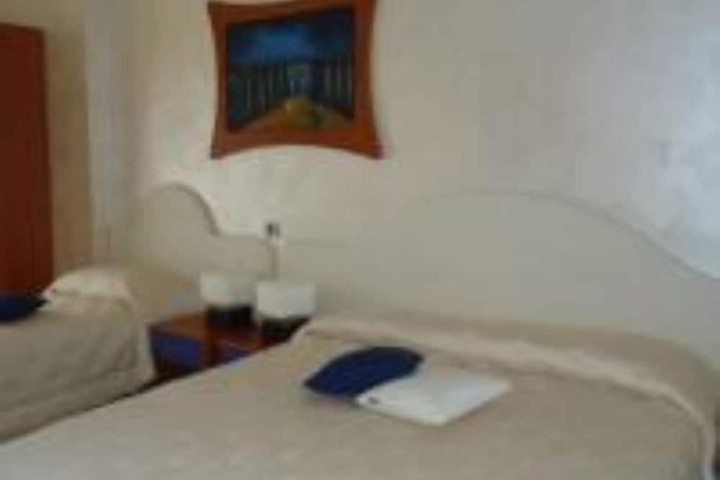 Room 4 of 19