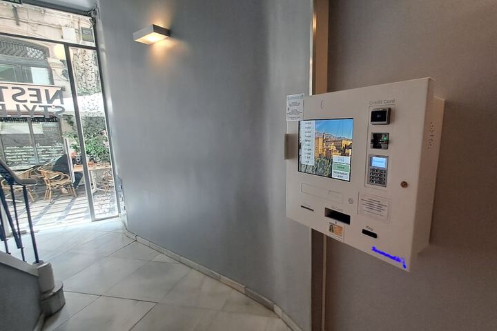 Check-in/check-out kiosk