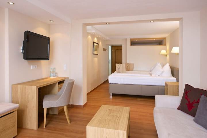 Room 9 of 41