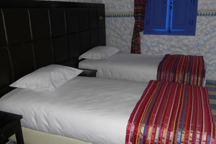 Room 2 of 69