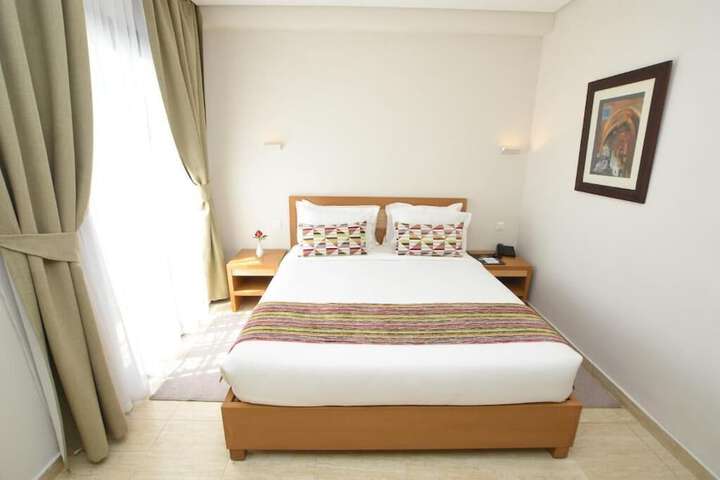 Room 17 of 60