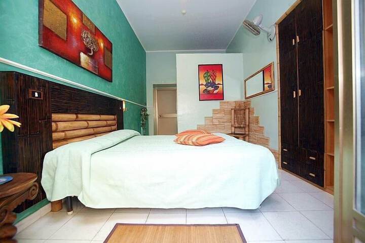 Room 14 of 63