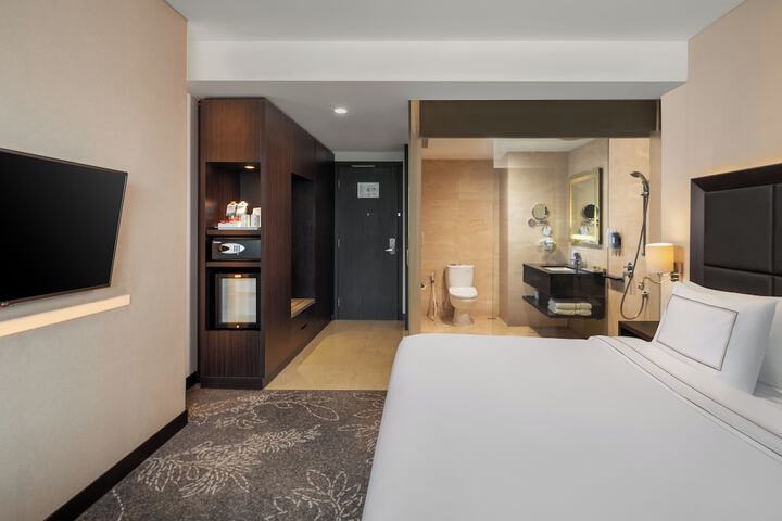Room 10 of 46