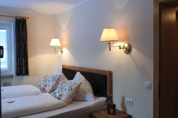 Room 18 of 70