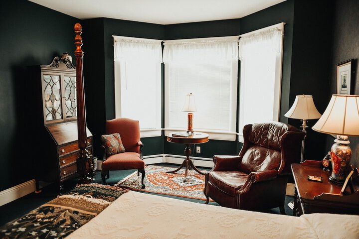 Room 4 of 67